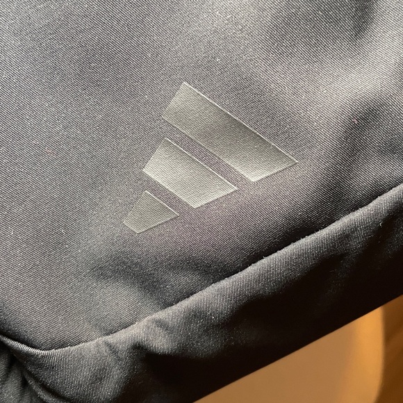 NWOT- Adidas Essentials Sling, Black - Picture 7 of 7